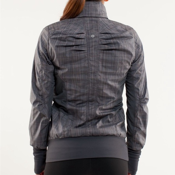 Lululemon Run Back on Track Jacket - Picture 1 of 12